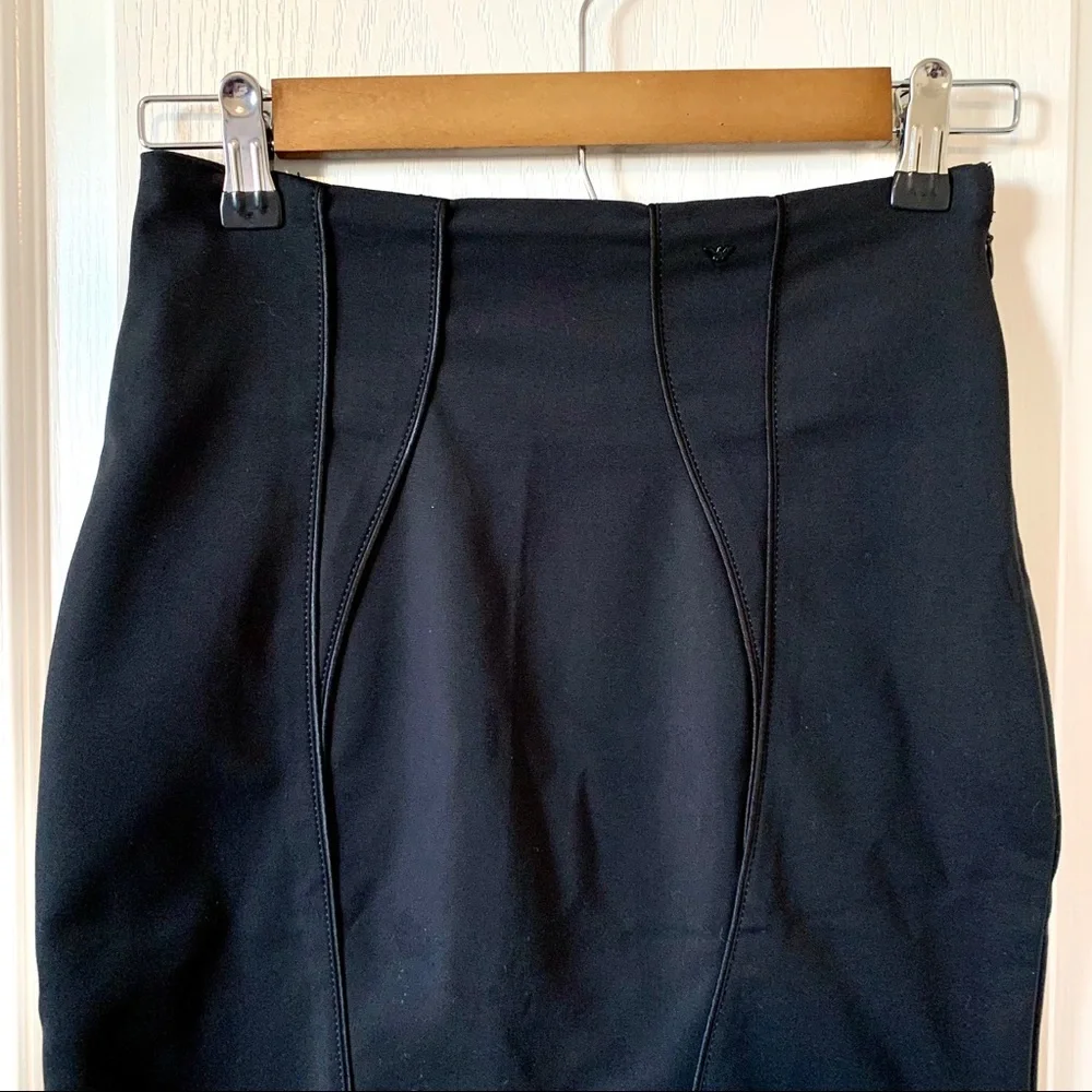 EMPORIO ARMANI Black Pencil Skirt with Piping—SZ 4
